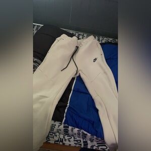 Nike Cream Joggers Soft Athletic Wear